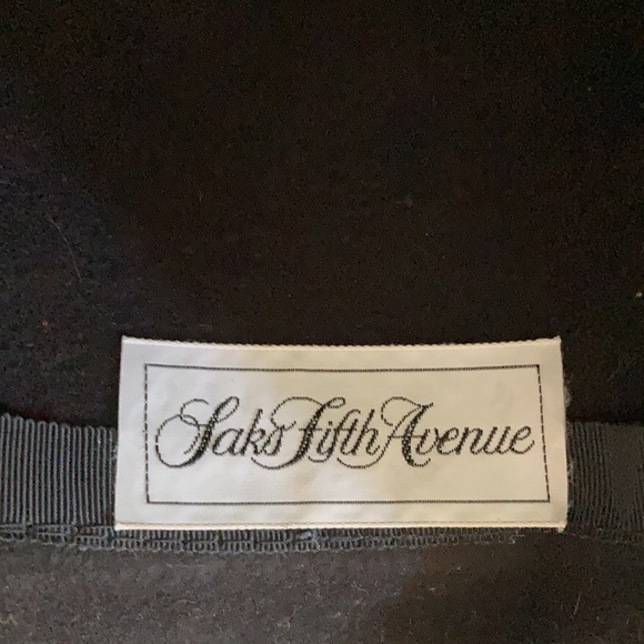 VINTAGE Lady’s hat Saks fifth avenue - Picture 2 of 2